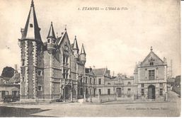 (91)  Essonne - CPA - Etampes - L'Hôtel De Ville - Etampes