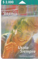 TARJETA DE CHILE DE TELEFÓNICA DE $2000 CON UNA MUJER (WOMAN) - Chile