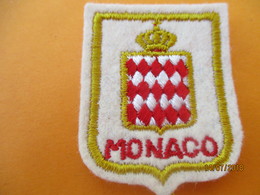 Ecusson Tissu Ancien à Coudre/ Principauté De MONACO/ Monaco / Années 70 - 80       ET210 - Patches