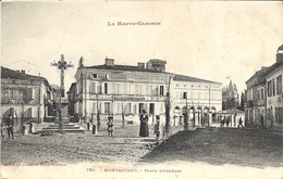 720- MONTASTRUC -Place D'Orléans - Ed. Labouche - Montastruc-la-Conseillère