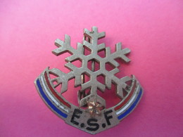 Médaille De Sport à épingle/ Flocon  1 étoile/ Arthus Bertrand/ Bronze Nickelé émaillé/ Vers 1950                MED271 - Sport Invernali