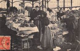 Paris     75     Halles Centrales. Vente Au Détail De Fruits Et Primeurs         (voir Scan) - Sets And Collections