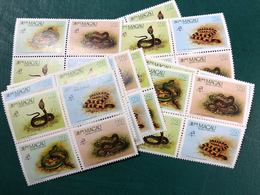MACAU 1989 - SNAKES  - 1 SET IN BLOCK OF 4, UM VF - Collections, Lots & Series