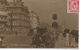 REAL PHOTO POSTCARD - EASTBOURNE - THE GRAND PARADE -  -  B198 - Eastbourne