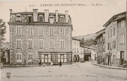 69 - LAMURE Sur AZERGUES - CPA -  La Place - Café Restaurant - Lamure Sur Azergues