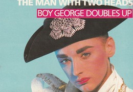 Rare Ancienne  Cp  Pop Culture Années 80  Boy George Doubles Up - Varia