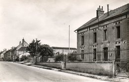 CPSM Dentellée - COURSON-les-CARRIERES (89) - Aspect Du Quartier De La Gendarmerie Dans Les Années 50 - Courson-les-Carrières