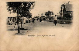 GUINEE - CONAKRY - Eglise Anglicane - La Sortie - French Guinea