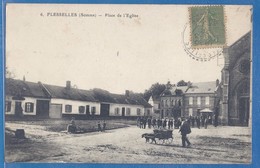 CPA Rare - SOMME - FLESSELLES - PLACE DE L'EGLISE - Belle Animation, Voiture à Chien - édition Pot- Gavois - Autres & Non Classés