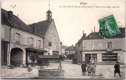 18 LES AIX D'ANGILLON - La Place De La Halle, Coté Est - Les Aix-d'Angillon