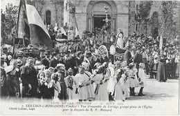 LES LUCS SUR BOULOGNE (85) Fete De La Victoire 1919 Cortège Place De L'église Belle Animation - Les Lucs Sur Boulogne