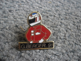 PIN'S AUTOMOBILE Pilote BERGER 1991 Mac Laren HONDA Grand Prix Auto F1 Formule 1 Victoire Au GP Du Japon @ 28 X 27 Mm - Honda