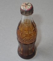 - RARE - Ancienne Mini Bouteille En Verre. COCA COLA - - Bouteilles