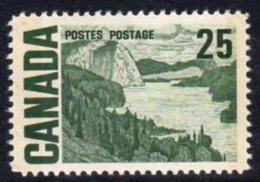 Canada QEII 1967-73 Definitives 25c The Solemn Land, 2 Phosphor Bands, MNH, SG 588p - Unused Stamps