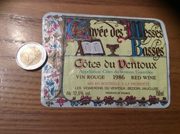 Etiquette De Vin 1986 «Côtes Du Ventoux - Cuvée Des Messes Basses - LES VIGNERONS DU VENTOUX - BEDOIN » (livre) - Côtes Du Ventoux