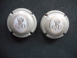 2 CAPSULES De CHAMPAGNE "Louis ROEDERER" Lettres Or Fond Gris - Roederer, Louis