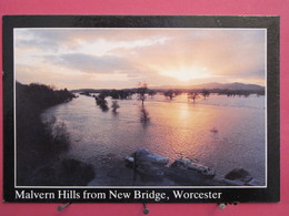 Visuel Très Peu Courant - Angleterre - Worcester - Malvern Hills From New Bridge - Scans Recto-verso - Other & Unclassified