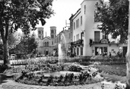 Ganges - Jardin Du Plan De L'Hormeau Et L'Hôtel De La Poste - Ganges