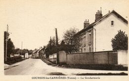 - COURSON Les CARRIERES - La Gendarmerie  -10579- - Courson-les-Carrières