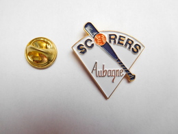 Superbe Pin's , Baseball , Scorers , Aubagne , Bouches Du Rhône - Honkbal