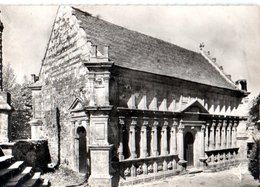 La Roche Maurice Ossuaire De La Renaissance Avec Pilastres Niches A Coquilles Et 12 Colonnes  CPM Ou CPSM - La Roche-Maurice