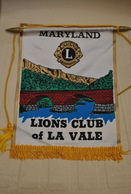 Rare Fanion Lion's Club Maryland La Vale - Autres & Non Classés