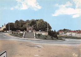 Nogent-en-Bassigny - Monuments Aux Morts - Nogent-en-Bassigny