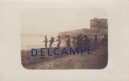 83- TAMARIS-SUR-MER- Le Fort De Balaguier - Groupe De Pécheurs Tirant Un Filet Vers Le Rivage - Carte Photo Cliché 1900 - Tamaris