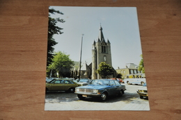 7520-  VALKENSWAARD, ST. NICOLAAS KERK / Auto / Car / Coche / Voiture - Valkenswaard