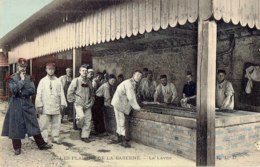 Cpa Les Plaisirs De La Caserne, Le Lavoir - Barracks