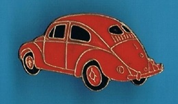 PIN'S //  ** BELLE / COCCINELLE / VOLKSWAGEN ** - Volkswagen