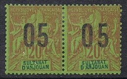 ANJOUAN N°23 ET 23A N* SE TENANT  Variété Surcharge Espacée De 2mm - Unused Stamps