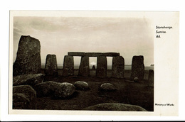 CPA - Carte Postale- Royaume Uni - Wiltshire - Stonehenge- Sunrise VM782 - Stonehenge