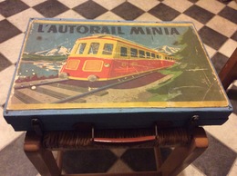 BOÎTE VALISE L’AUTORAIL MINIA. Matière Bois - Other & Unclassified