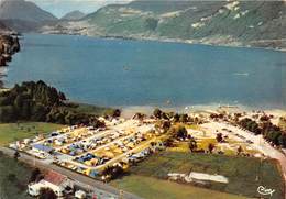 74-DOUSSARD- BOUT-DU-LAC- VUE AERIENNE , SA PLAGE , LE CAMP BLEU - Doussard