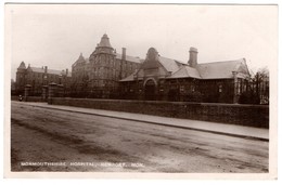 CPA -Photo - Monmouthshire Hospital, Newport. Mon - Monmouthshire