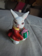 Ancien - Petit Lapin En Plâtre - Animaux