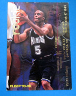 TYUS EDNEY NBA CARDS FLEER 1996 N 359 - Sonstige & Ohne Zuordnung