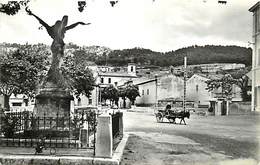 -dpts Div. -ref-AH569 - Bouches Du Rhône - Auriol - Place Du Marché - Monument Aux Morts - Attelage âne - ânes - - Auriol