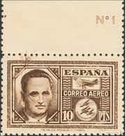 **992cc. 1945. 10 Pts Castaño Negro, Borde De Hoja. Variedad CAMBIO DE COLOR. MAGNIFICO Y RARO. Cert. CEM. Edifil 2019:  - Otros & Sin Clasificación