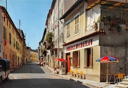 L'ESCARENE - La Rue Et L'Auberge Du Château - L'Escarène