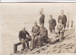 AK Foto Borkum - Gruppe Männer Am Meet - 1934 (41329) - Borkum