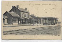 59 SOLESMES . La Gare Animée , édit : B F Paris , écrite En 1903 , état Extra - Solesmes