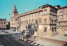 Carte Postale Géante 13,5 X 20. ITALIE . BOLOGNA . Place De Neptune Et Hôtel De Ville - Bologna