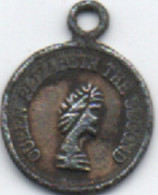 Petite Médaille 15 Mm  Oueen Elisabeth   The Second - Pendentifs