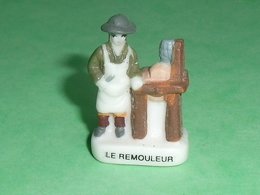 Fèves / Personnages / Métiers : Le Remouleur " Mat "       T29 - Personnages