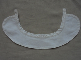 Ancien - Col De Brassière/chemise Pour Bébé/baigneur/poupée En Coton Blanc - Sonstige & Ohne Zuordnung