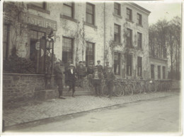 Tenneville Hostellerie De Champlon Pompe A Essence Animée Cycliste Photo 116X87mm - Tenneville