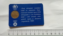 1984 OLYMPIC GAMES Coin XXIII Olympiad LOS ANGELES SARAJEVO Coin Medal Münze Medaille Pièce Monnaie OLYMPIADE Médaille - Bekleidung, Souvenirs Und Sonstige