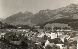 Suisse. CPSM Photo.  NEIRIVUE.  Vue D'ensemble De La Ville. - Neirivue